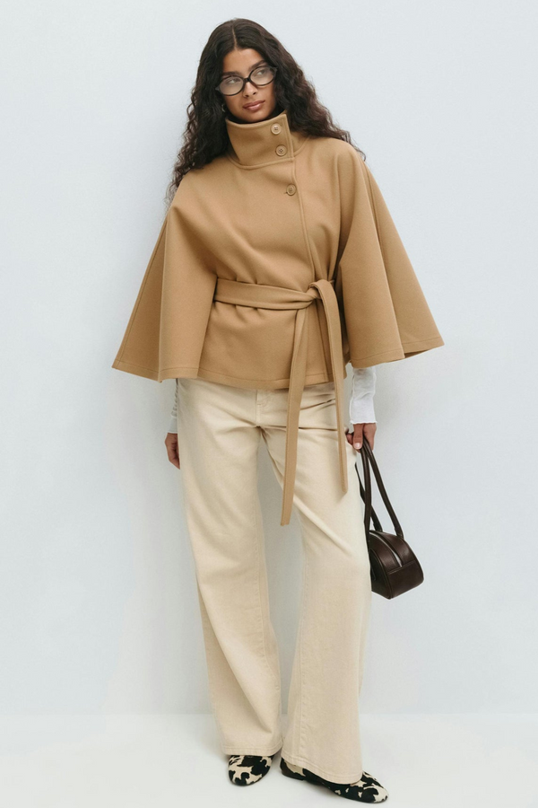 LINEA PURA – CAPOSPALLA CINTURATO CON COLLO ALTO