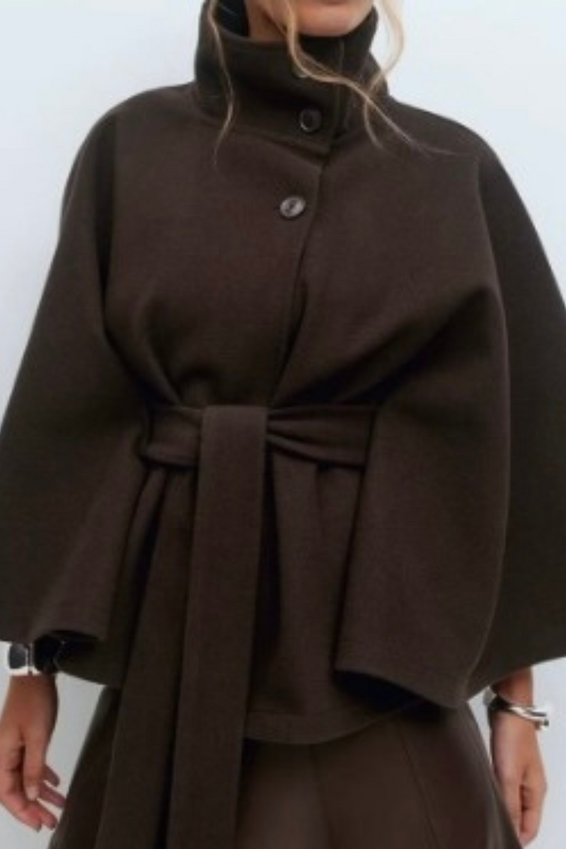 LINEA PURA – CAPOSPALLA CINTURATO CON COLLO ALTO